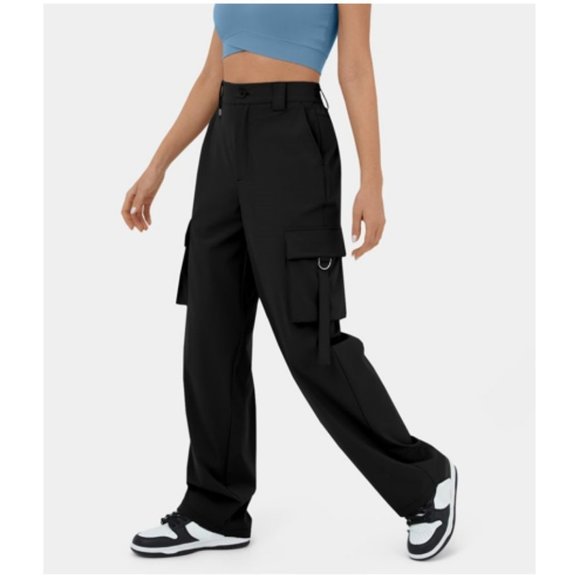 Halara High Waisted Button Zipper Multi Pockets Straight Leg Cargo Pants M NWT - Picture 1 of 12